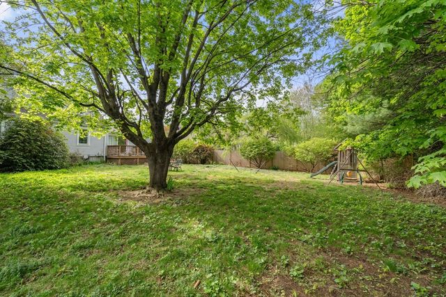 3 Bunker Ln, Natick, MA 01760