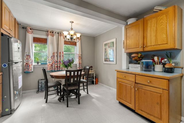 3 Bunker Ln, Natick, MA 01760