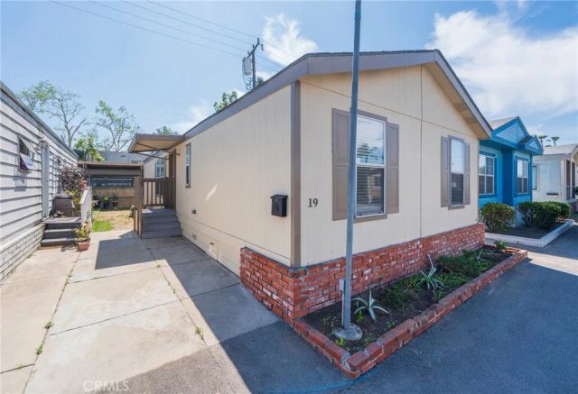 12062 W Edinger Spc 19, Santa Ana, CA 92704