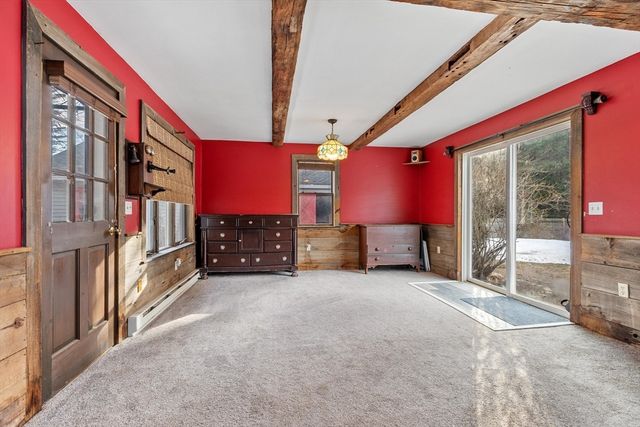 114 Chestnut St, Lunenburg, MA 01462