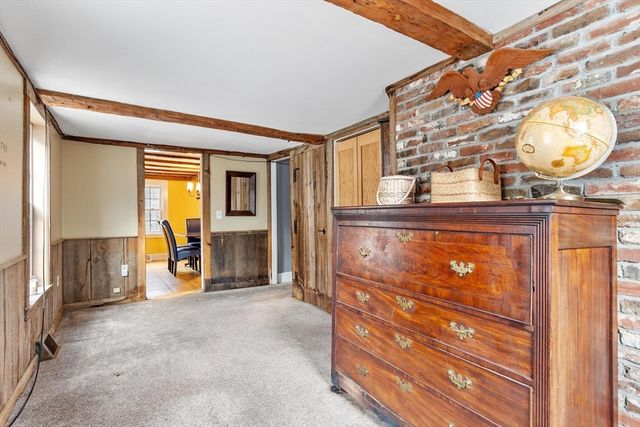 114 Chestnut St, Lunenburg, MA 01462