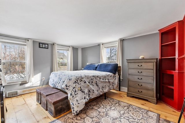 114 Chestnut St, Lunenburg, MA 01462