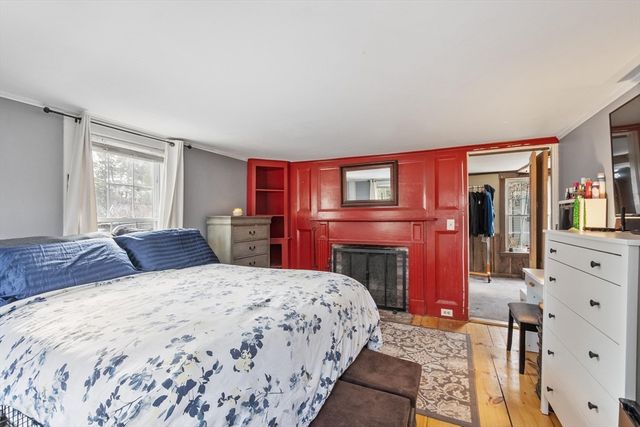 114 Chestnut St, Lunenburg, MA 01462