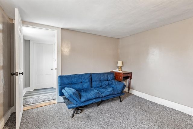 114 Chestnut St, Lunenburg, MA 01462