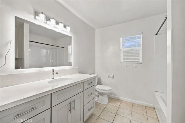 605 Winchester, Bakersfield, CA 93309