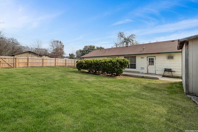 2835 Hiawatha, San Antonio, TX 78210