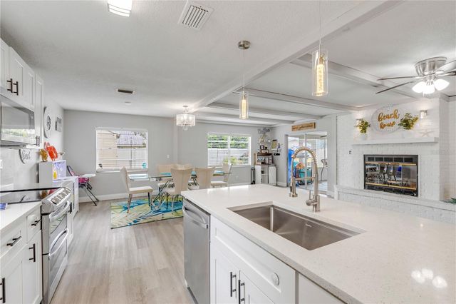 2952 CARRIAGE DRIVE, South Daytona, FL 32119