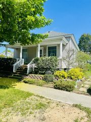 404 Court Street, Ludington, MI 49431