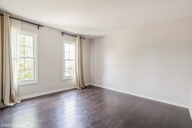 885 TIPPERARY Street, Gilberts, IL 60136