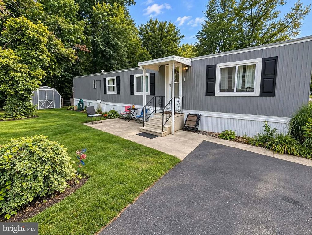 1976 EAST AVE #269, VINELAND, NJ 08360 — exterior