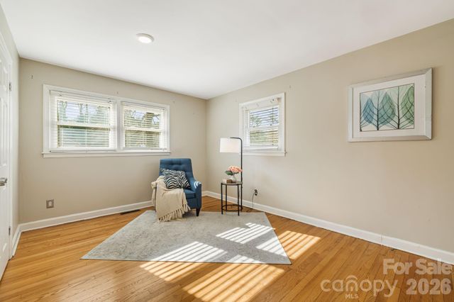 3226 Charlyne Drive, Hendersonville, NC 28792