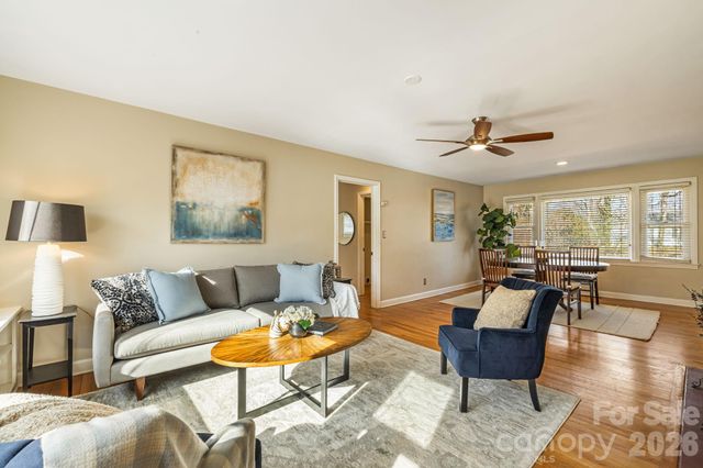 3226 Charlyne Drive, Hendersonville, NC 28792