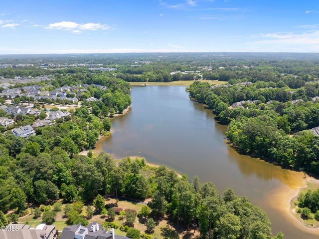 606 Stafford Brook Lane, Cary, NC 27519