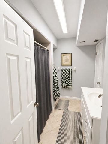 9262 Green Meadows Way, Palm Beach Gardens, FL 33418