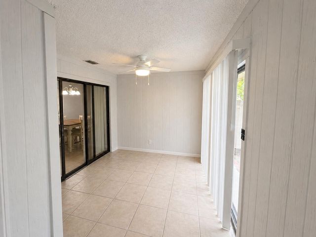 9262 Green Meadows Way, Palm Beach Gardens, FL 33418