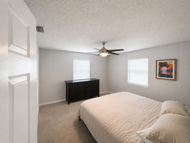 9262 Green Meadows Way, Palm Beach Gardens, FL 33418