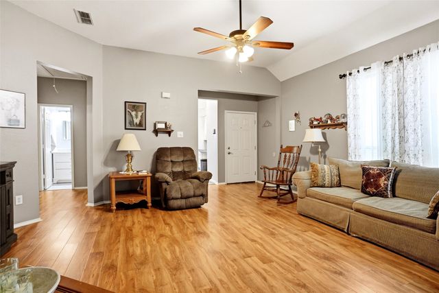 6951 Chaco Trail, Fort Worth, TX 76137