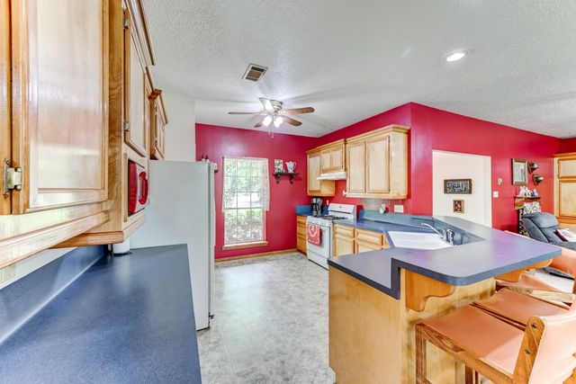 9881 Fosters Bend, Cleveland, TX 77328