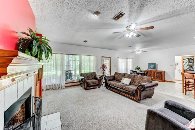 9881 Fosters Bend, Cleveland, TX 77328