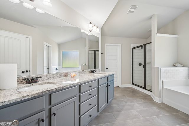 109 Donovan Avenue, Locust Grove, GA 30248