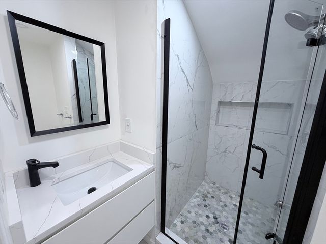 31 Quincy St 31, Quincy, MA 02169