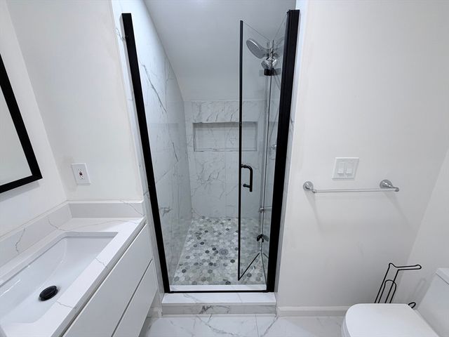 31 Quincy St 31, Quincy, MA 02169