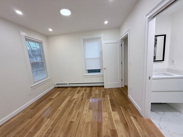 31 Quincy St 31, Quincy, MA 02169