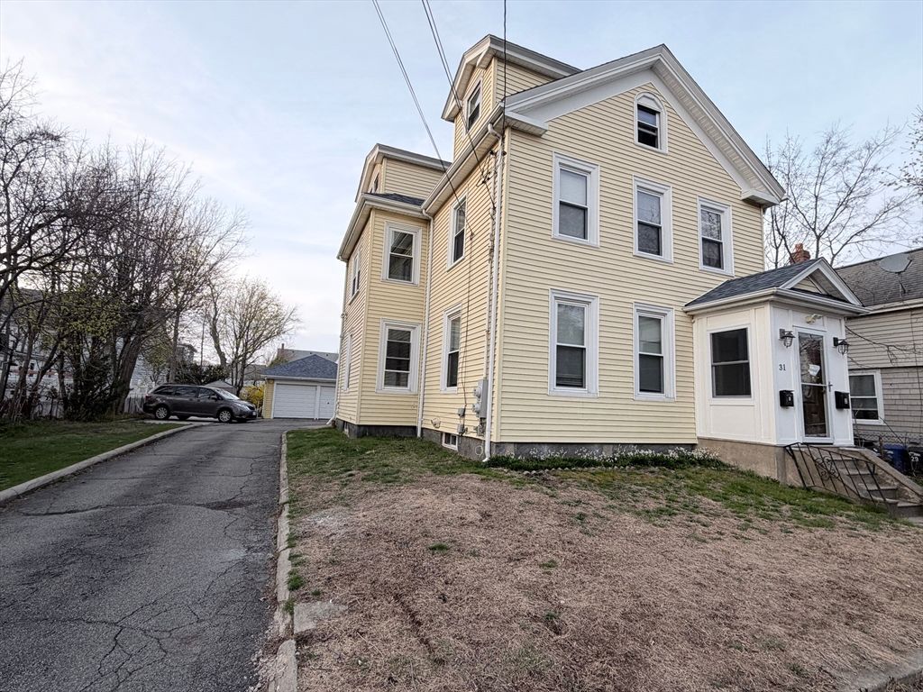 31 Quincy St 31, Quincy, MA 02169