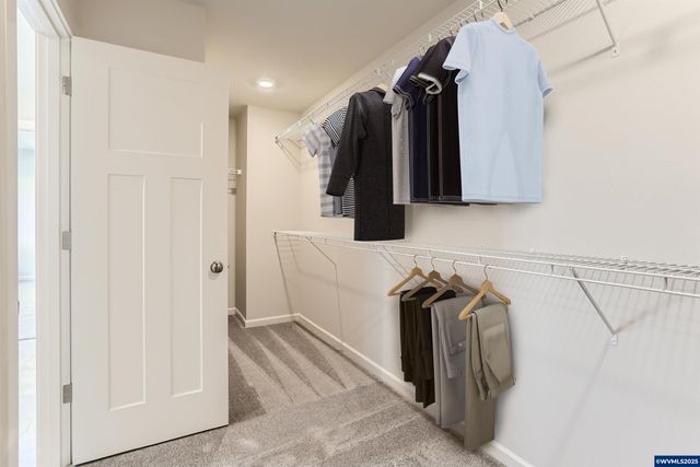 1566 Logan Pkw SE, Albany, OR 97322