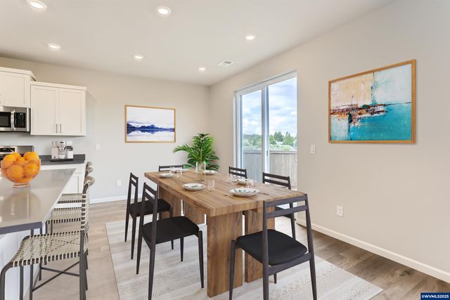 1566 Logan Pkw SE, Albany, OR 97322