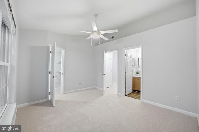 42834 MCCOMAS TER, Chantilly, VA 20152