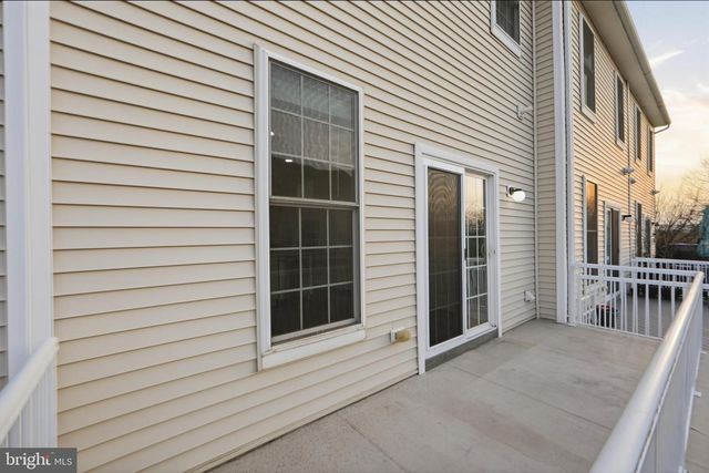 42834 MCCOMAS TER, Chantilly, VA 20152