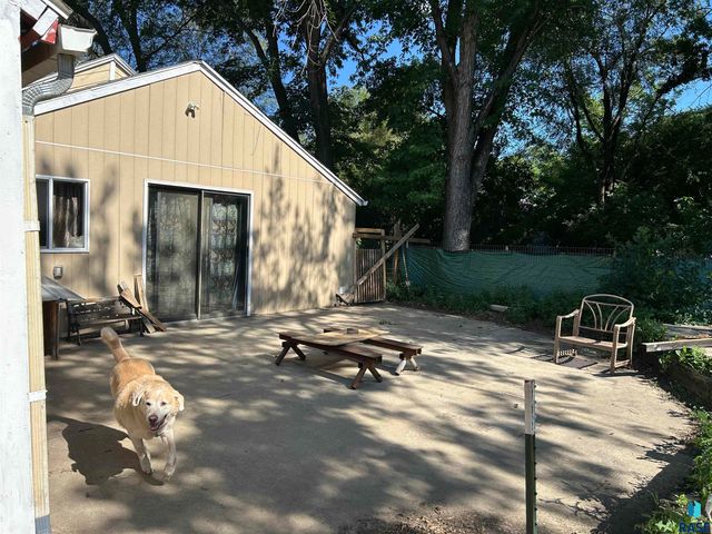 2921 Highland Ave, Sioux Falls, SD 57104