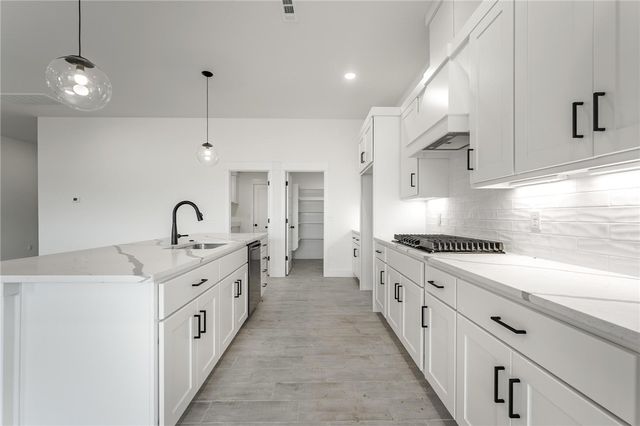 2278 Overlook Way, Farmington, AR 72730