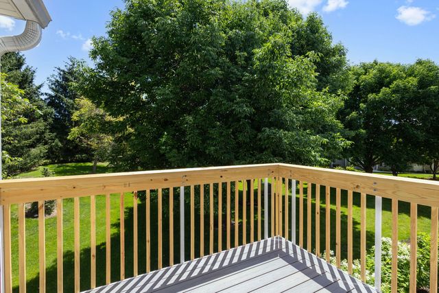 2827 Rutland Circle 204, Naperville, IL 60564