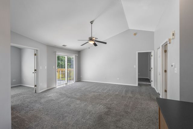2827 Rutland Circle 204, Naperville, IL 60564