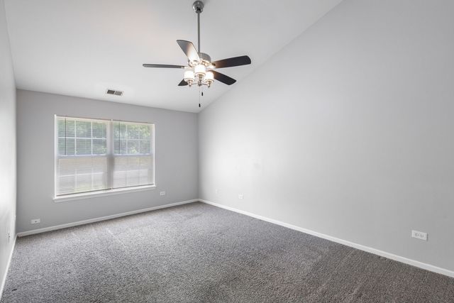 2827 Rutland Circle 204, Naperville, IL 60564