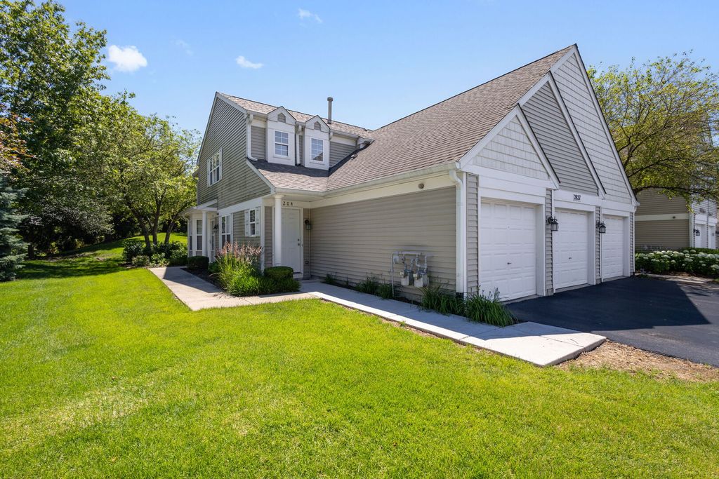 2827 Rutland Circle 204, Naperville, IL 60564