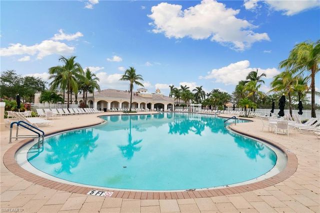 7268 Salerno CT, Naples, FL 34114