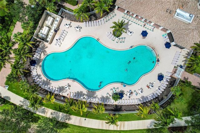 7268 Salerno CT, Naples, FL 34114