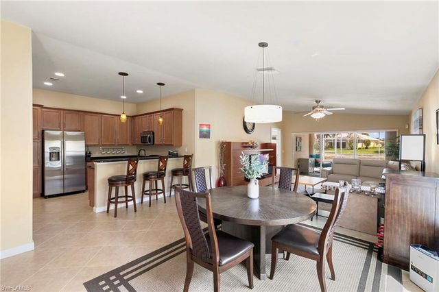 7268 Salerno CT, Naples, FL 34114