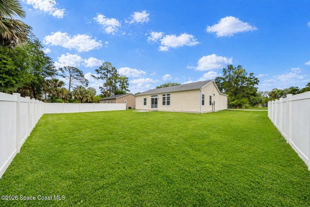 1873 Nanton Street NW, Palm Bay, FL 32907