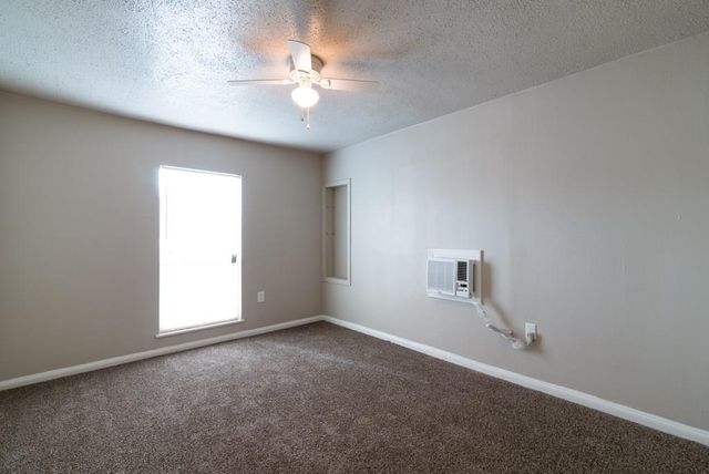 5327 Bell Street 8, Houston, TX 77023