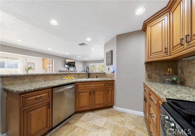 1582 Foxdale Court, Upland, CA 91786