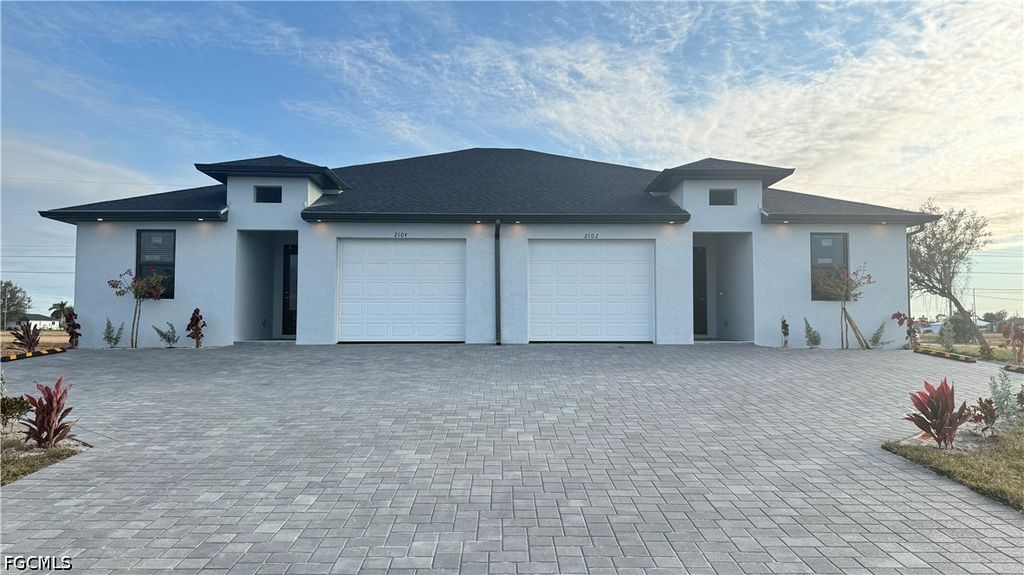 2104 NE 16th TER, Cape Coral, FL 33909
