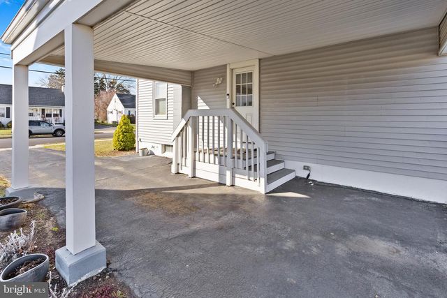 23 BROWN DR, Hamilton, NJ 08690