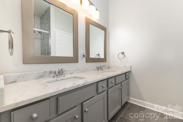 6533 Falls Lake Drive, Charlotte, NC 28270