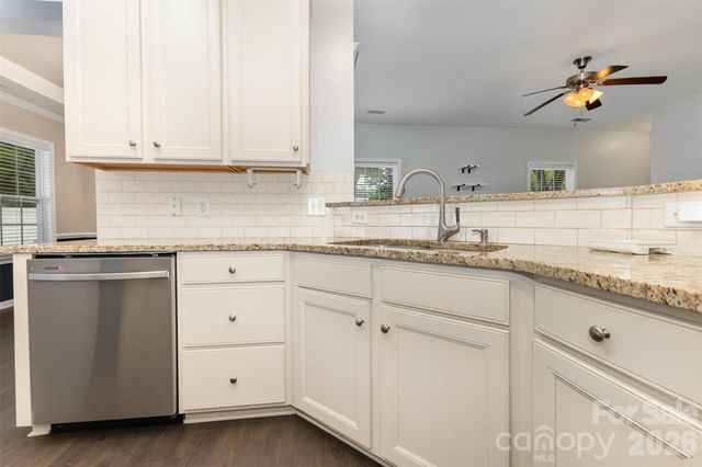 6533 Falls Lake Drive, Charlotte, NC 28270