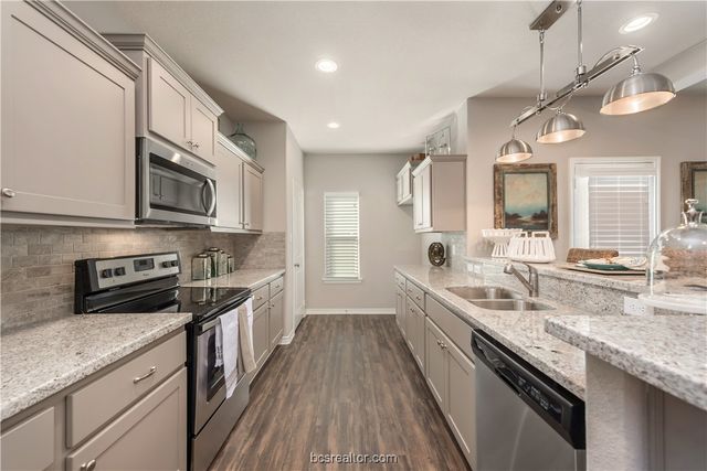 547 Hayes Lane, College Station, TX 77845