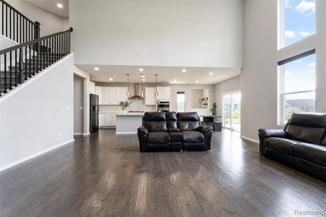 4146 Newgard Drive, Lake Orion, MI 48359
